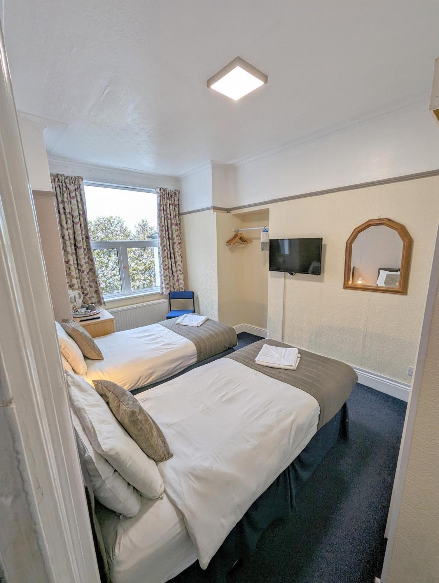 The George Guest House Plymouth Eksteriør billede